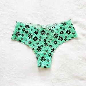 PINK by Victoria’a Secret No Show Soft Lace Cheekster Panty Green Black Daisy
